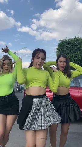 Mis nenas❤️ @michhellegomez @carol_icastro2