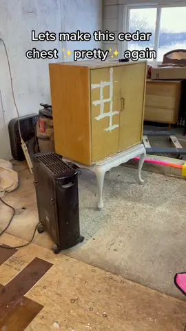 you gotta see her with her new leggies 👀😜 #furnitureflip #DIY #OverShareInYourUnderwear