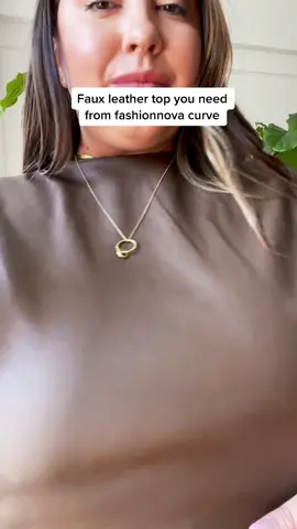 I think I tied the back wrong tho😅😅😅😅 @fashionnova #curvyootd #fauxleather #brownfashiontrends #plussizeootd fashionnova partner