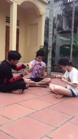 Tuổi thơ ai đã từng. Điểm danh nhỉ...