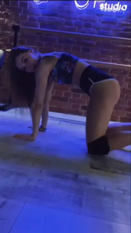 снимайте свои видео под этот 🔥 трек #рек #fyp #популярное #тверк #twerk #dance #dancer #twerkrussia #bodyfake #twerkgirl #beautifulgirl #choreo