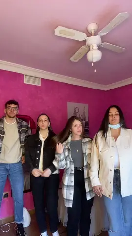 @angelhidroalcoholico @juliiaagomz @monicaraculo