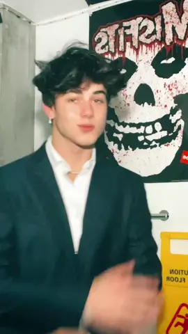 dancing in a suit.....✅ #foryou #xyzbca