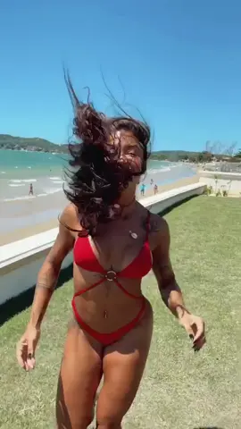 Aline Riscado - #fute #bola #mulher #verão #vida #praia #brasil #mundo #bahia #rj #bikipsongao #tiktokindia