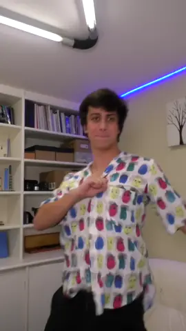 Se até eu que não danço aprendi essa coreografia você também consegue! @casasbahia #casasbahiaplay #publi