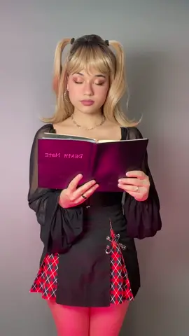 Dancing misa tbh #misaamane #deathnote