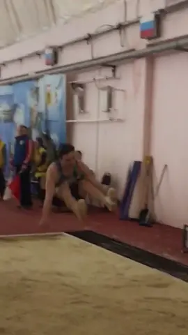 Сколько прыгнул? #спорт#легкаяатлетика#рек