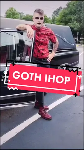 Here's a little repost of some TOP #hearse content. #gothihop #gothgirl #goths #guysinmakeup #gothrock #postpunk #gothic