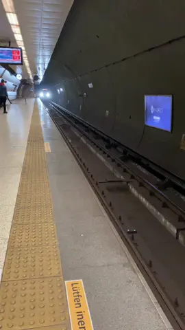 #istanbul#metro#tramvay#keşfet#tiktokturkey#iphone