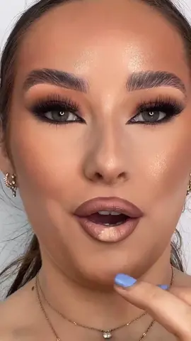 @jordanlipscombe Makeup recreation video 💁🏻‍♀️ SNATCHED 💁🏻‍♀️ #jordanlipscombe #makeuplook #makeuplooksforyou #superglam #viral #eyeslipsface