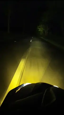 Rage riding at midnight is an extreme form of therapy. #pinoyrider  #yamaha  #aerox155