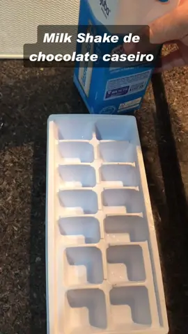 Milkshake de chocolate em casa #milkshake #emcasa #fasavocemesmo #facil #comida #tutoriales #dica #caseiro