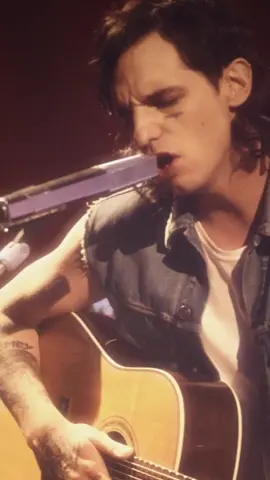 Fuori il #video di #Marilu di @achillelauroofficial  🎬✨ #achille #achillelauroofficial #how2music #typeofconcert #lunatica #music #viverelavita