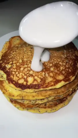 so excited for spring! Easter recipes coming this week💕💐🌼🌻 #pancakes #lemon #lemonpoppyseed