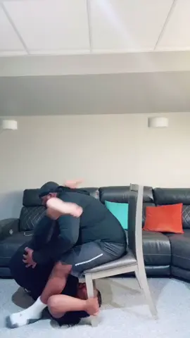 #stitch with @brookeashleyhall WAIT FOR THE END 😂😂😂 OMG !! #trend #coupleschallenge #hilarious #fyp #foryou #waitforend