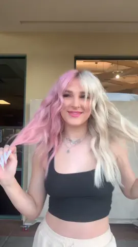 Strawberry 🍓 Milkshake 🥛 @madi @tatumdawson_ @hairbycindy @makinleybeckerman0 @magsroxy #hairby_chrissy #habitsalon #pinkhair #strawberrycoloda #fyp