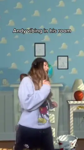 WHAT?! 🤣 #fyp #foryou #disney #disneyparks #disneyland #disneyworld #FindYourCore #funny