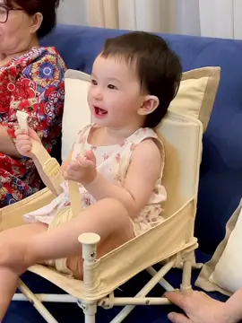 Bà ngồi bà cha miết tui . Khỏi kêu tui luôn đi nha 😒