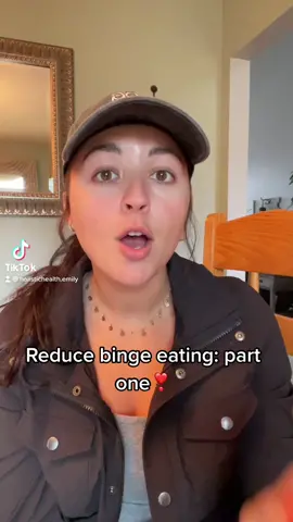 Reduce binge eating: Part 1 ❣️ #YasClean #bingeeatingcoach #bingeeatingrecoverytip #FoodTok #healthytipseveryday