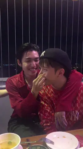 1/4 tung chiếc clip hậu trường siêu đặc biệt của #CoDu 🤩🤩🤩. Real thì real, không real thì real 😝😝😝 #EmLaChangTraiCuaAnh #tinhyeuxanhmuot