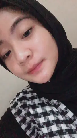 yuk mulai ngehalu lg 😋✌🏻