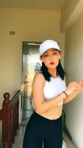 你們喜歡哪個版本? 😆 #fyp #foryou #sisters #slowmo #heartbreak #anniversary