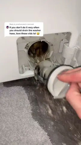 Reply to @janefrancaise well this was disgusting🤢 #fyp #CleanTok #foryoupage #washingmachine #washingmachineclean #washingmachinefilter #cleaning
