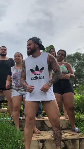Com meus melhores amigos ❤️❤️ tem uns escondidinhos ali no resto do vídeo kkkk #foryou #viral #fy #fyp