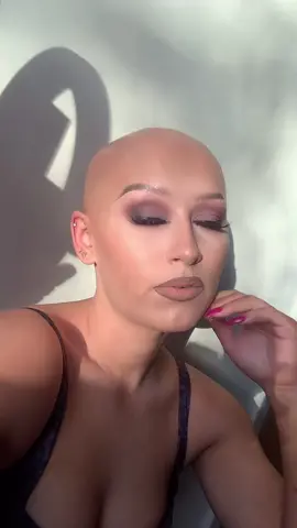 Golden hour ✨ #BOSSUpYourGame #mavenbeauty #LiveForTheChallenge #mavenbeautypartner #destinationdepop #fyp #alopecia