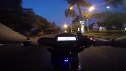 cuma motor kota kota aja ngab kenceng mah bonus 👌🏻👌🏻👌🏻#fypシ #y15zr #fypdong