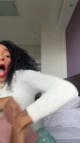 Consegui postar da forma correta, gente kkk OH GLORIA GLORIA