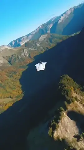 #extreme #basejump #gopro #wingsuit #flysuit #fly #экстрим #прыжки #полет