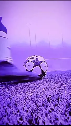 LIVE WALPPERS! #miusic #folow #like #football #ronaldo7 #ball