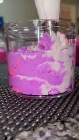 The most elegant, luxe #bodybutter Our formula is so smoothhh, so creammmyyy, so... HEAVENLY. It’s time to shop luxury. Restock 4.16 #theashanti