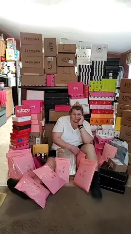 Welcome To MakeUp Hoarding #fyp #makeuphoarder #makeuphoarding  #beautyworld #makeup #boxycharm #jeffreestar #ipsy #hankandhenry  #subscriptionbox