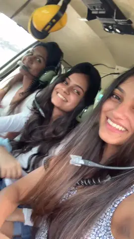🚁 @sara.raelle.m @yenzi75  #fyp #foryou #helicopter #vacation #girlstrip #srilanka #unilife