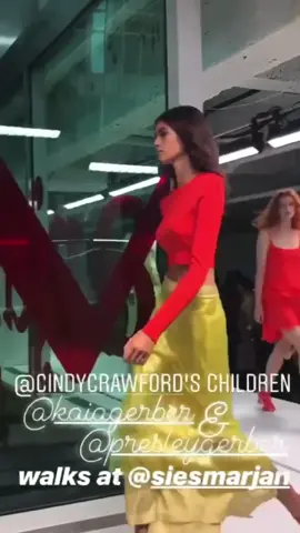 Kaia and Presley Gerber for Sies Marjan #kaiagerber #presleygerber #Runway #model #catwalk #fyp