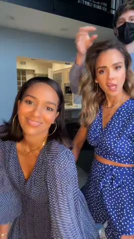 #bestfriendscheck -bts @lizzymathis getting ready for our #BFF video Hair #chadwoodhair MakeUp #BrittanySpyksma