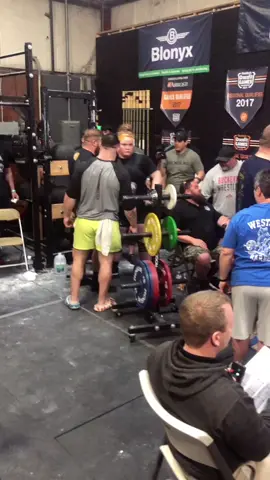 #gymtiktok #powerliftingwomen #multiplypowerlifting #squat #fyp #legend #TheChallengeAllStars #DSWCutLoose #fyp #JustAddBriskZero #yasclean #i