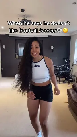 It’s a no from me P.S - we All know football is the correct way to say it ( but just helping my American yutes) 🤣  #Soccer #futebol #soccergirl