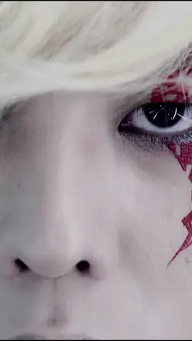 SONG: Heartbreaker by G-Dragon #gdragon #GD #bigbang #kpopoldschool #kpop