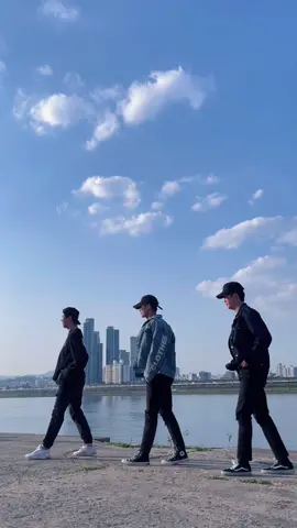 step, seoul vibe, tag your friends✌️| #fyp #추천 #korean #shuffledance