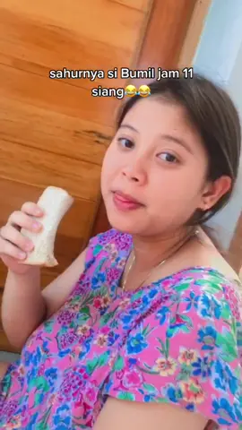 Sahurnya bumil jam 11 siang😂😂 ada yang sama? hehe @corrycorry_ Follow ig aku : dj_izzky
