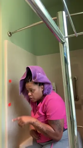 My client at the hospital so I’m doing tiktoks till she get back 😂😂🤌🏽 #fyp #viral