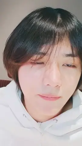 atleast may mata ako😌#txt #tomorrowxtogether #beomgyu #죄범규 #choibeomgyu #eyes #talent #hiddentalent #yawakatiktokilagaymotosafyp #yuntandatkom