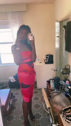 Hungry? @houseofcbofficial  #ItsOurHome #friday #itwasntaphase #houseofcb #miami #style #fashion #fashiontiktok #melanintiktok #fbf #traveltiktok