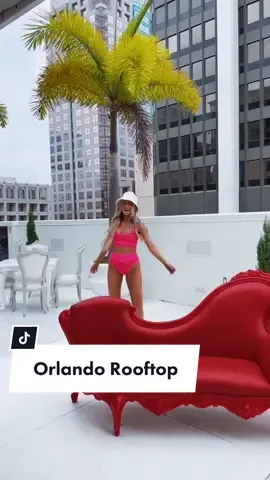 Check out this Instagramable rooftop pool in downtown Orlando! #orlando #orlandoflorida #rooftop #poolside