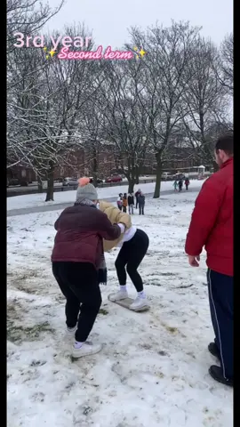 ✨3rd year second term: snowball fight-> heatwave✨ #leeds #leedsuni #uni #fyp
