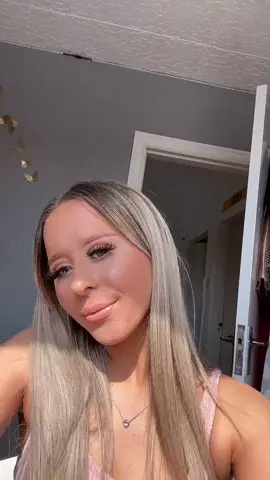 @aishlinmurray making me look pretty😍 #fypシ #makeup