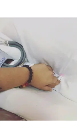 1-2 years since her last coma, days sitting in the hospital I praised the lord, hoping for a miracle . I’m glad your home mom 😢🤍 #whyilovegod #fyp